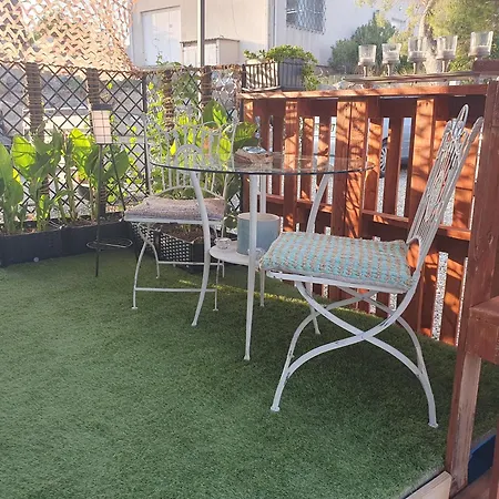 Love hotel Insinuances Douzens